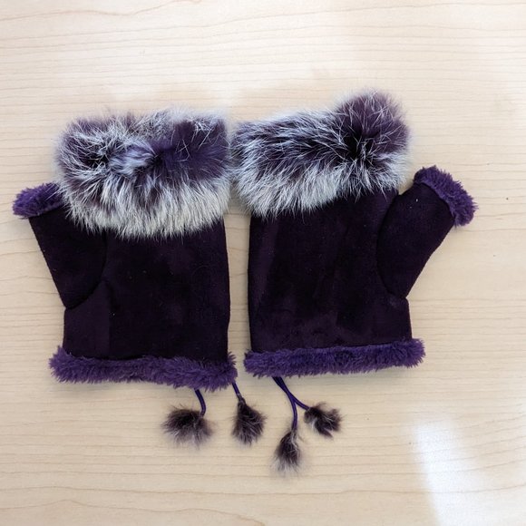 NWOT Fur fingerless gloves - Picture 2 of 2